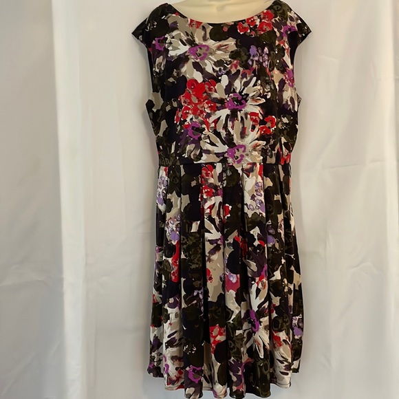 Alfani Spandex Blend Pleated Wide Bottom Dress - Picture 1 of 9